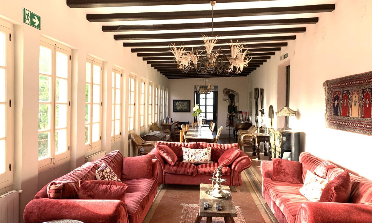 Banyeres del Penedes Villa | ⚜️ Historical Spanish Mansion🍷 Vineyards ⛱ Beaches