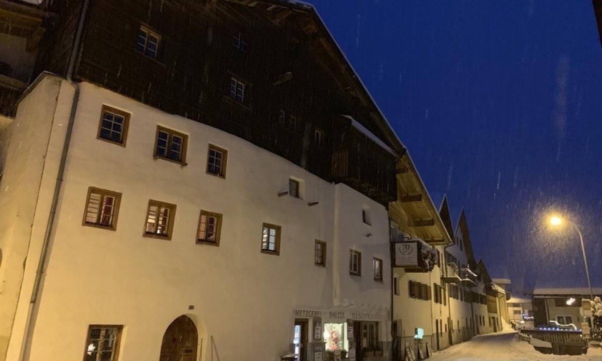 Schmitten Ski Chalet | Historical Tgesa Ferrera
