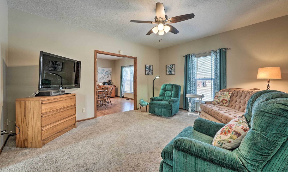 West Mineral House | Historical West Mineral Escape w/Porch!
