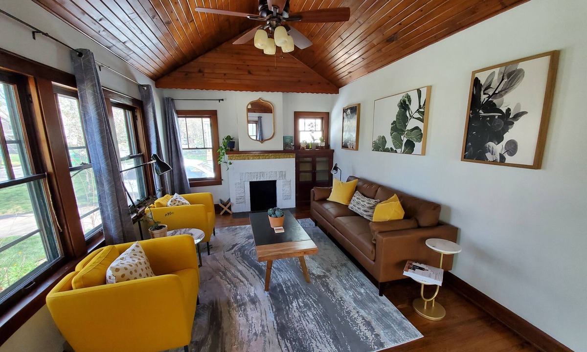 College Hill House | Historically Vintage Near College Hill