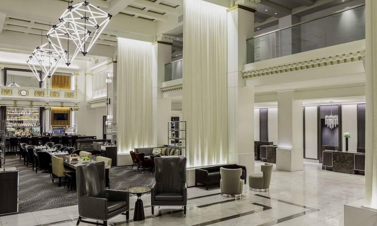 Downtown Boston House | History Lover’s Escape, 3 Modish Units, Library!