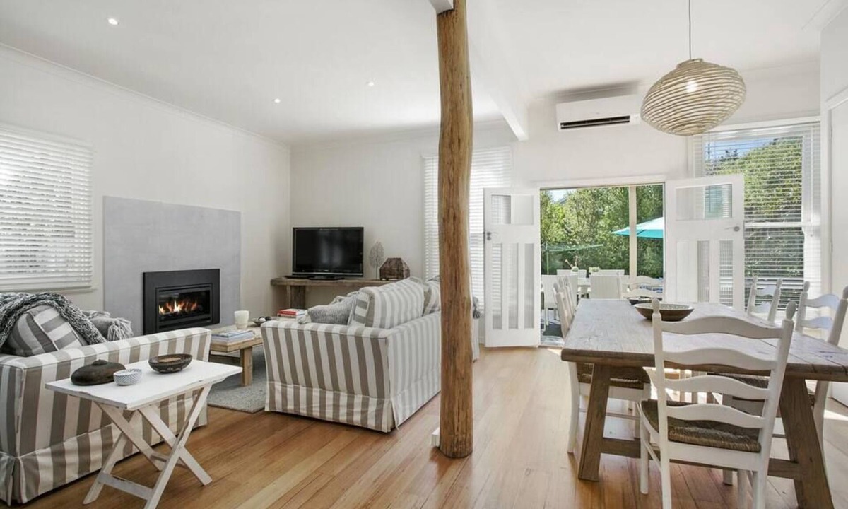 Barwon Heads House | Hitchcock Beach House