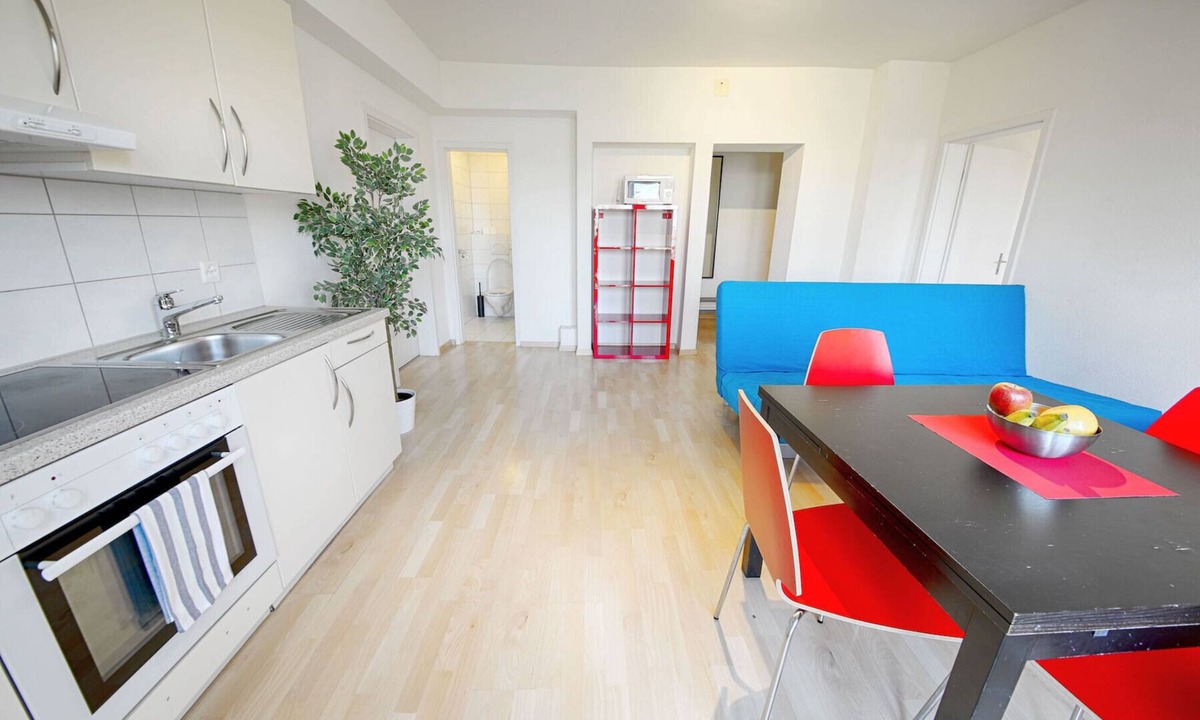 Langstrasse Apartment | Hitrental Stauffacher Apartments