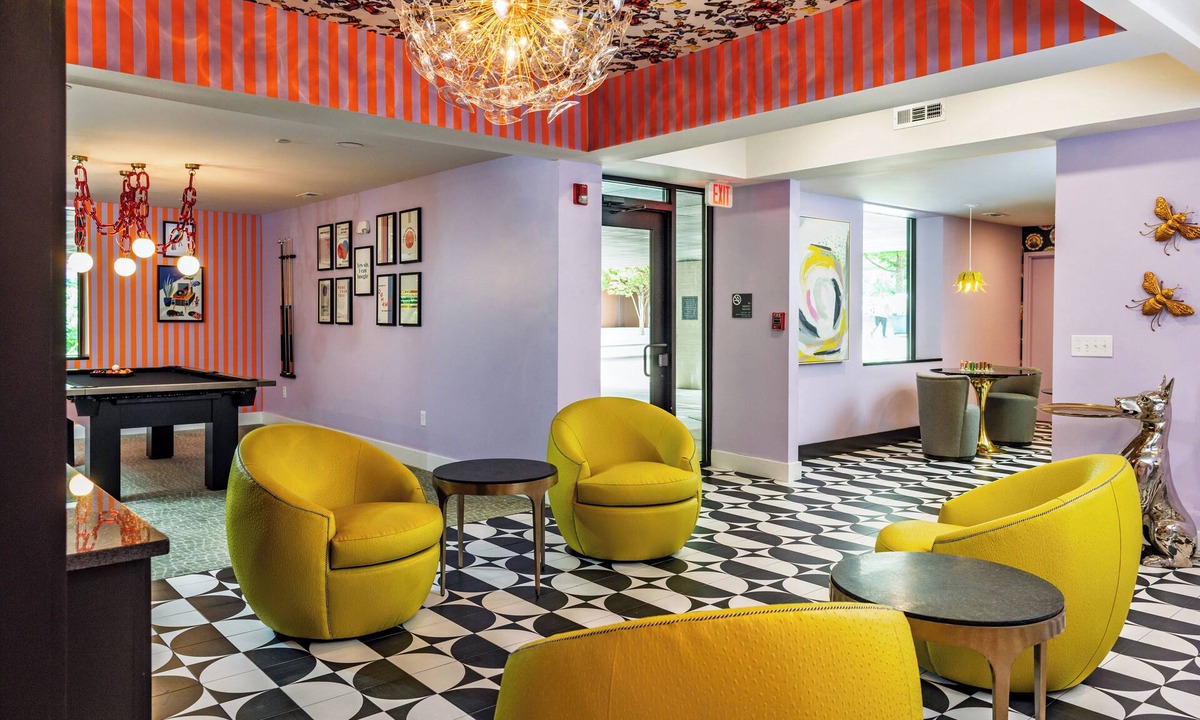 Southwest Raleigh Hotel | Hive House