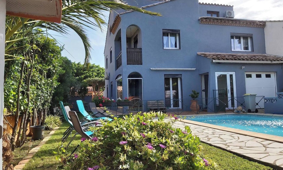 Saint-Laurent-de-la-Salanque House | Homerez - House in Saint-Laurent-de-la-Salanque