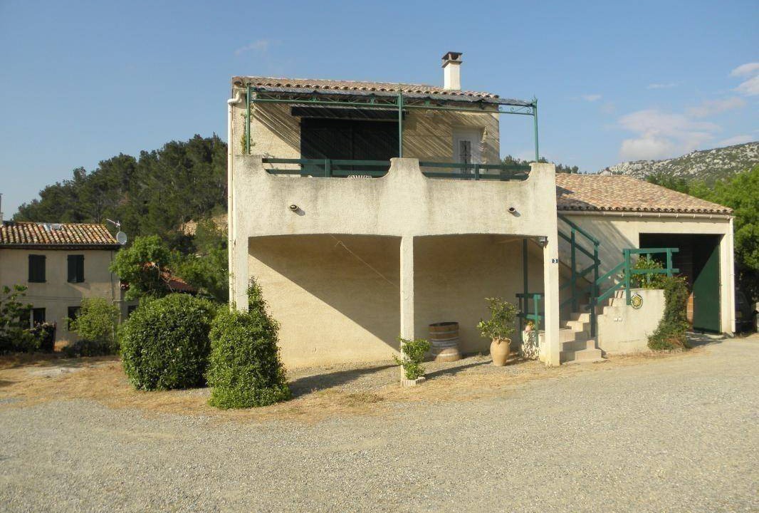 Villeseque-des-Corbieres House | Holiday home, shower or bath, toilet, 2 bed rooms