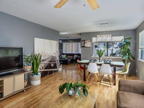 Village Park House | Ho'onani Pua Hale