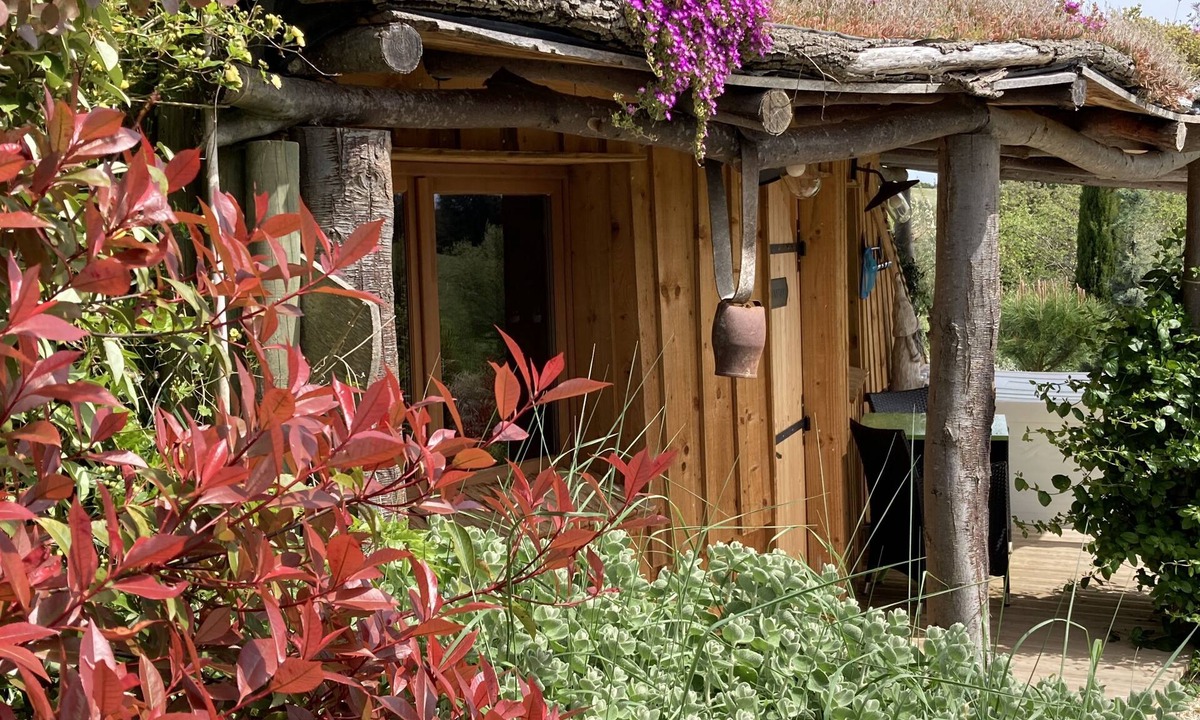 Villarzel-du-Razes Cabin | Hobbit house, private spa & pool, unusual and nature near Carcassonne