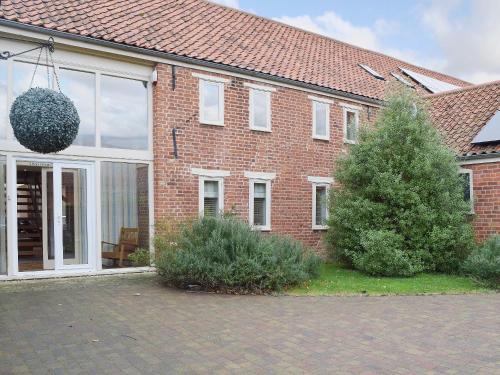 Bradwell House | Hobland Barn