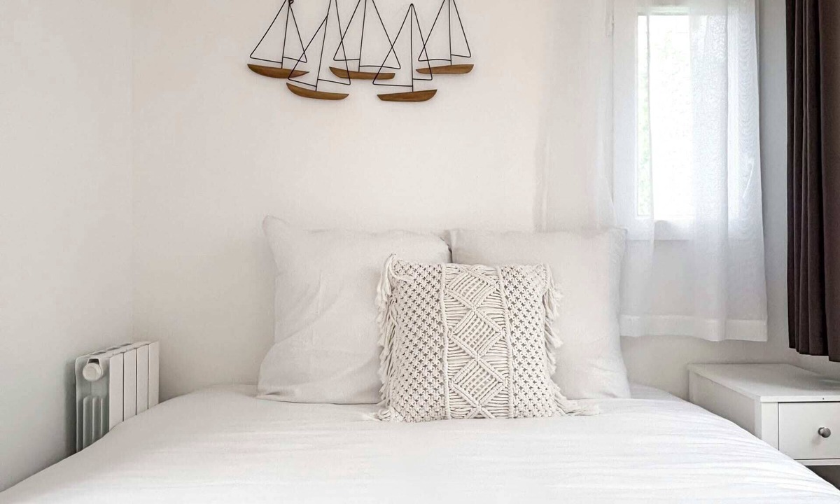 Le Pre-Saint-Gervais Apartment | Hoche C 111 - One Bedroom Apartment, Sleeps 4