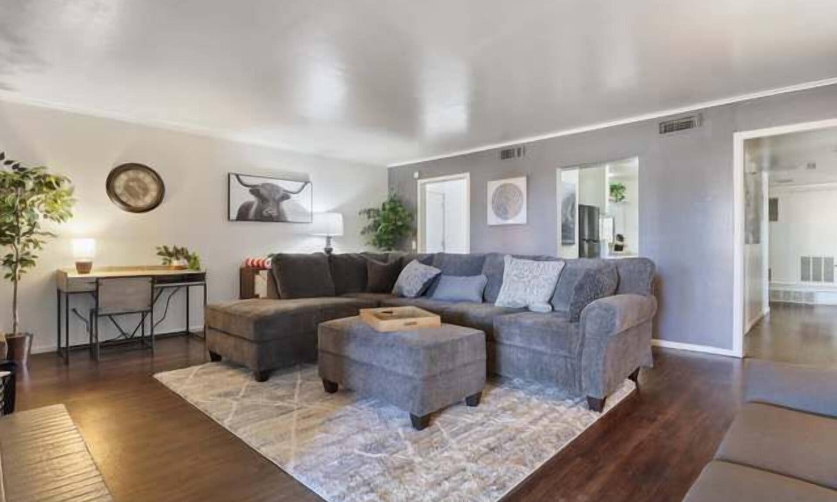 Lubbock Apartment | Hoff Gardens 39 - 2BR 2BA - Downtown Lubbock