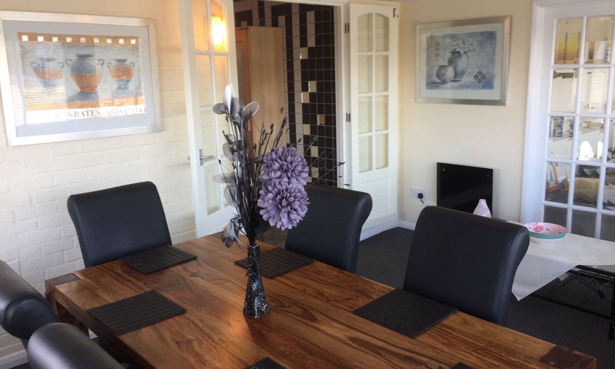 Minster on Sea Cottage | Hogwarts Bed and Continental Breakfast