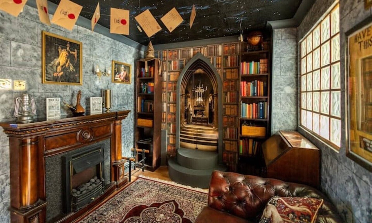 Watford House | Hogwarts Hideaway (Themed Property)