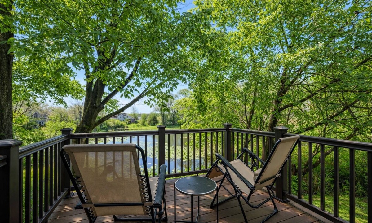 Rockport House | Holbrook House - Waterviews & Walk to Beach