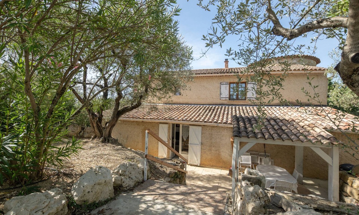 Saint-Sauveur-de-Cruzieres House | Holiday Home 'Gîte 2 - Les Oliviers' with Wi-Fi