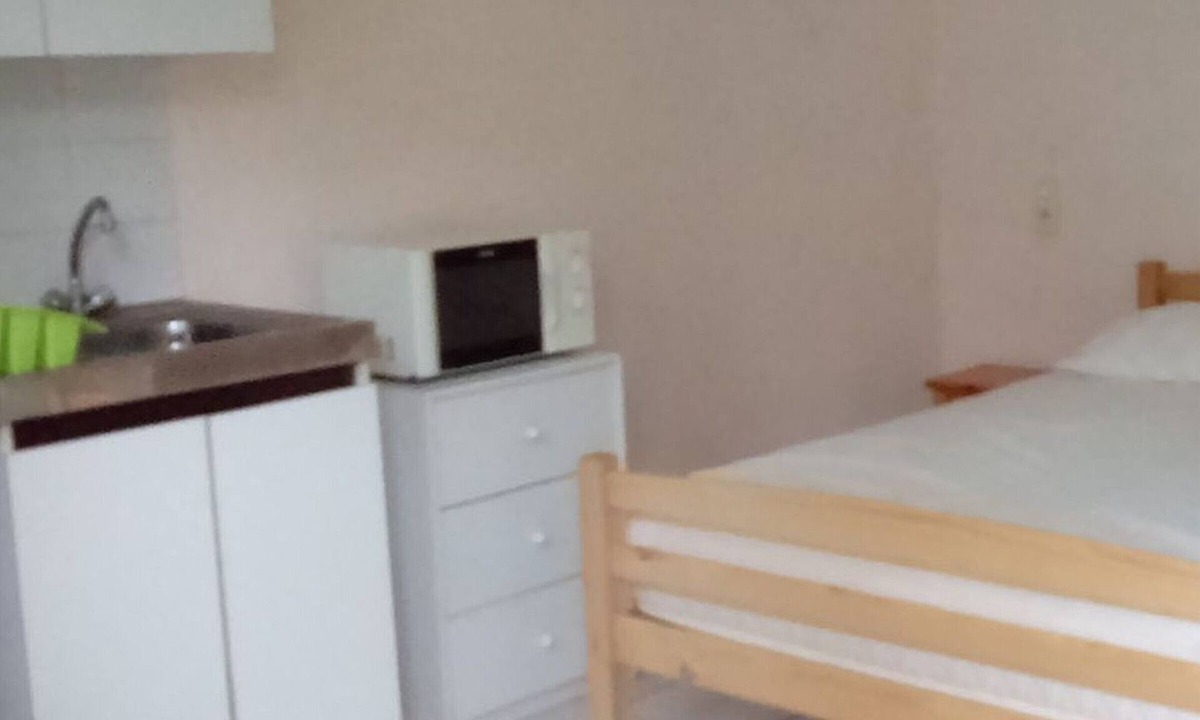 Sorbo-Ocagnano Apartment | Holiday Accommodation with Terrace - Pinarello Beach