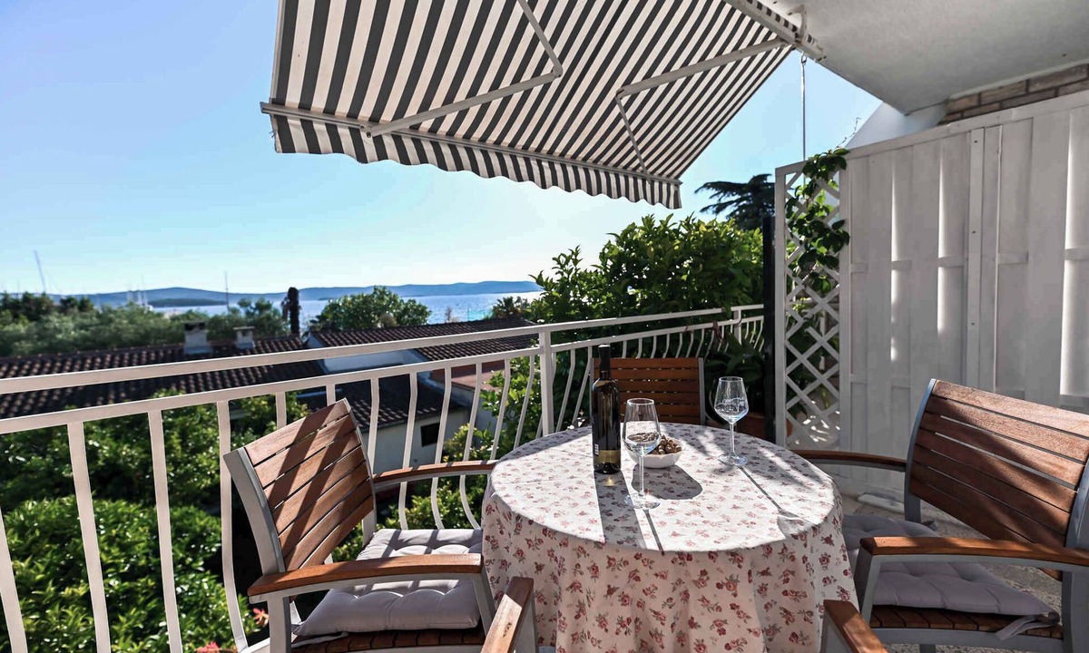 Biograd na Moru Apartment | Holiday apartment with air conditioning and sea view