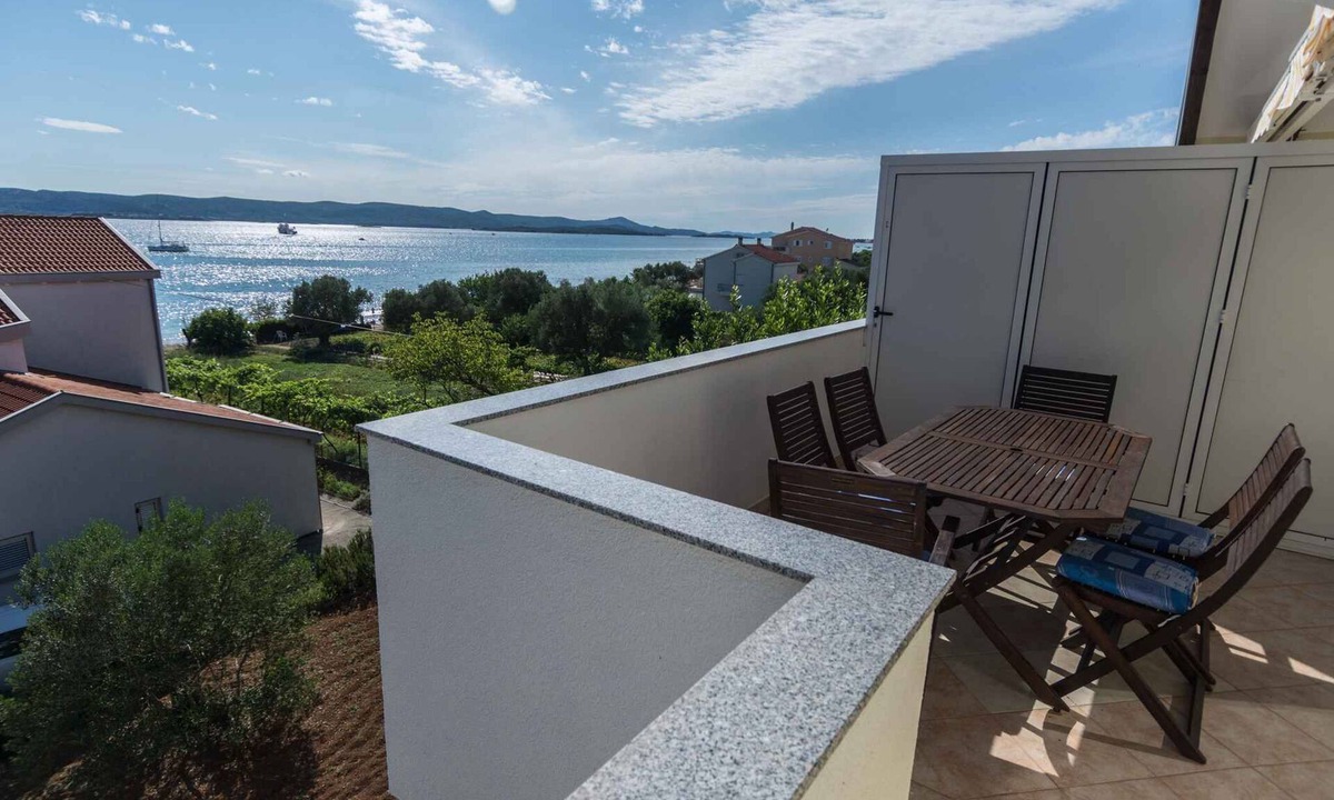 Biograd na Moru Apartment | Holiday apartment with air conditioning and sea view