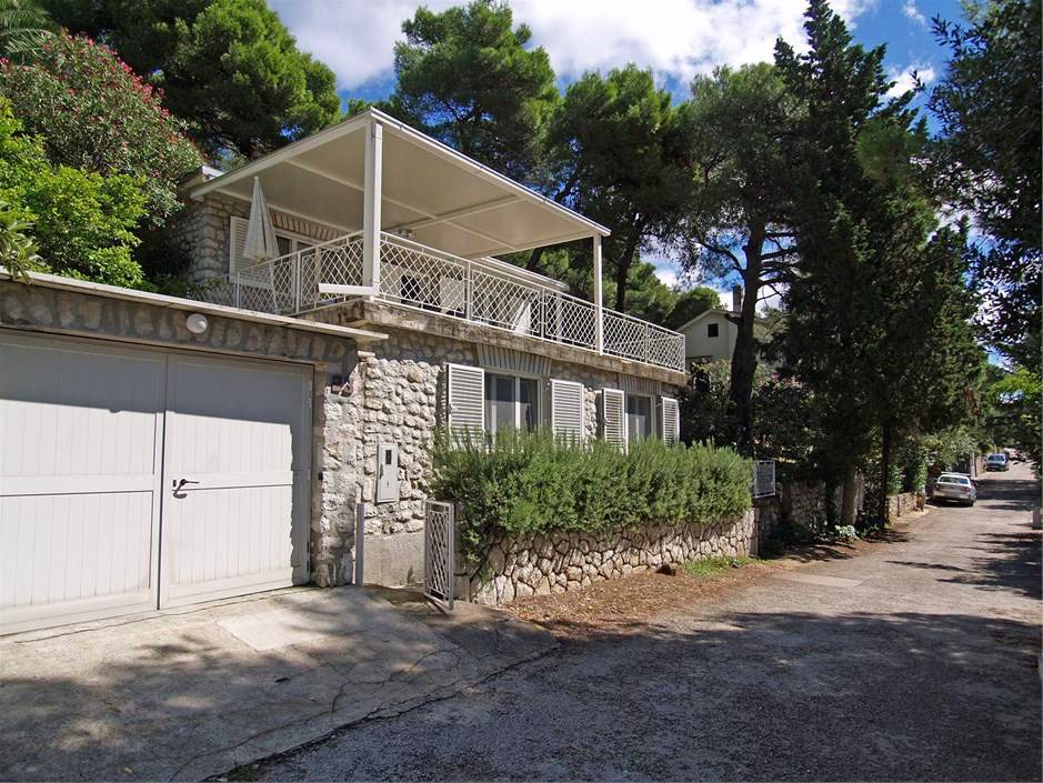 Cove Murtar Apartment | Holiday apartment near the beach