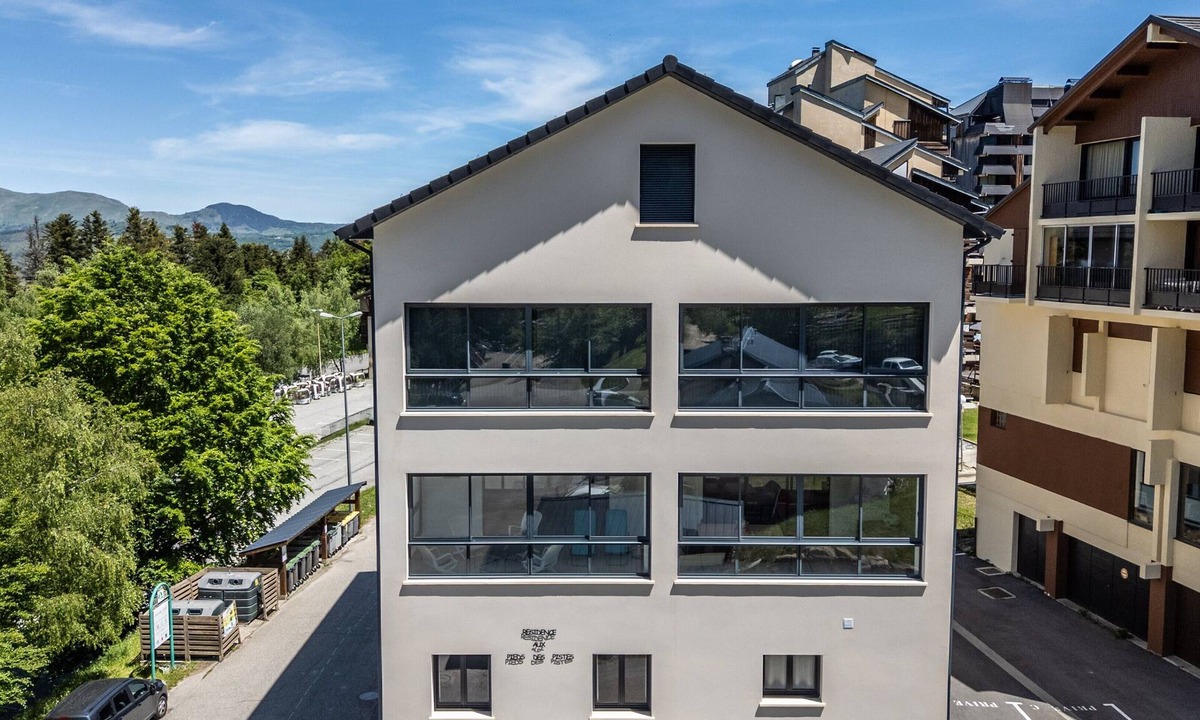 Ax-les-Thermes Apartment | Holiday Apartment "Résidence Pieds Des Pistes" near the Slopes with Private Terrace and Wi-Fi