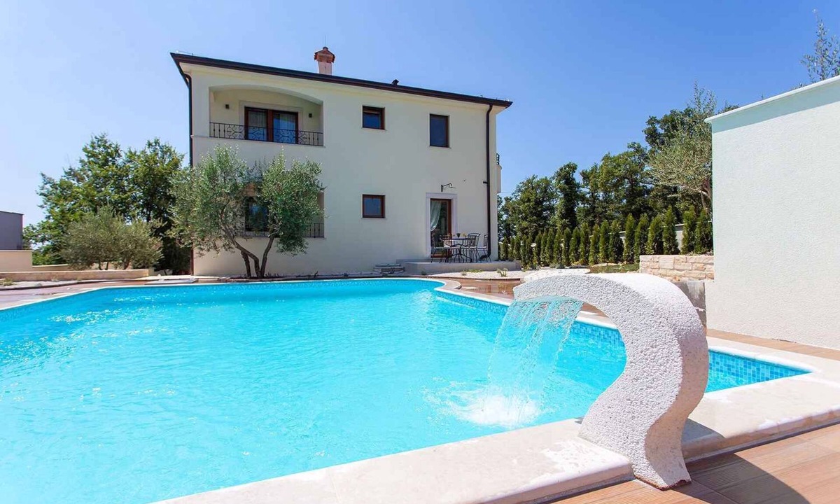 Vranje Selo Apartment | Holiday apartment with pool