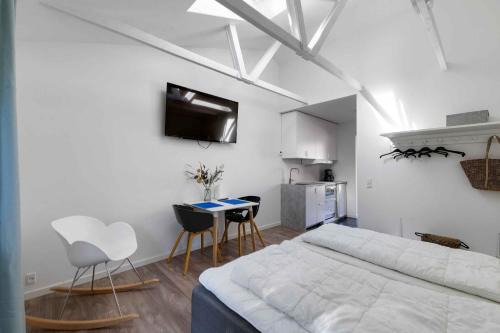 Svaneke Apartment | Holiday Apartment At Årsdale Solgaarden 6