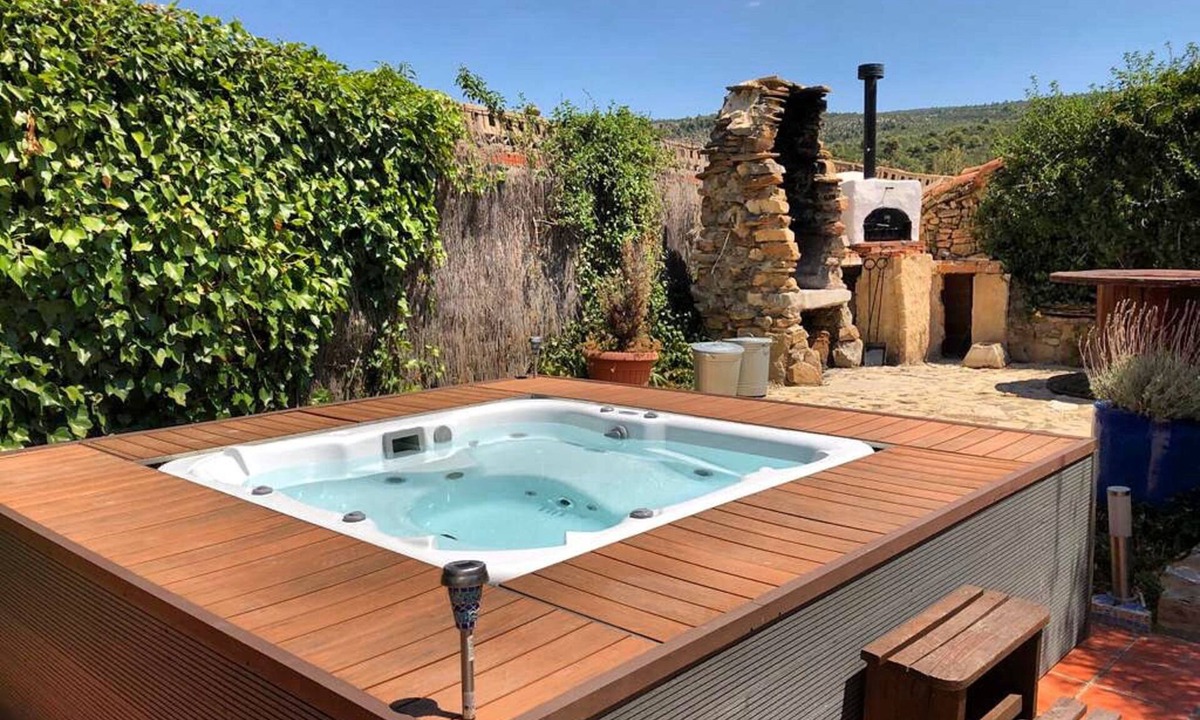 La Cuevarruz Apartment | Holiday Apartment "Casa de los Sueños - Dimoni" with Shared Terrace & Wi-Fi