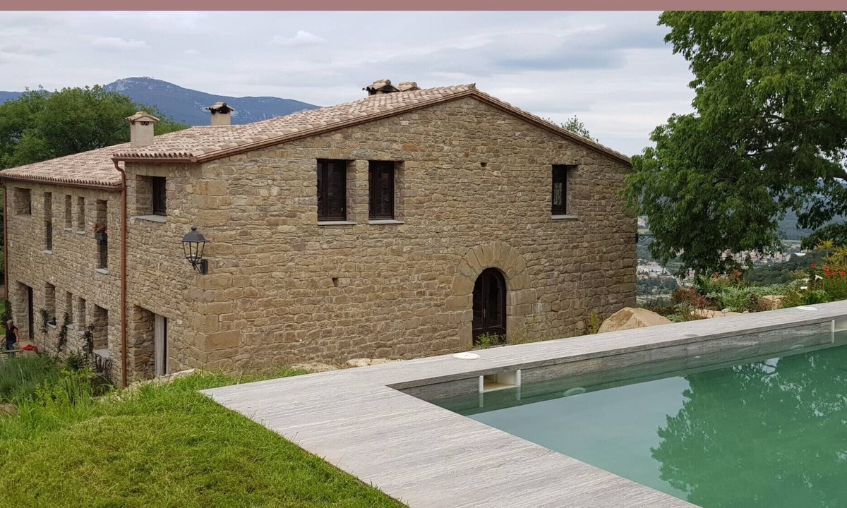Sant Ferriol Villa | Holiday apartment "The farm"