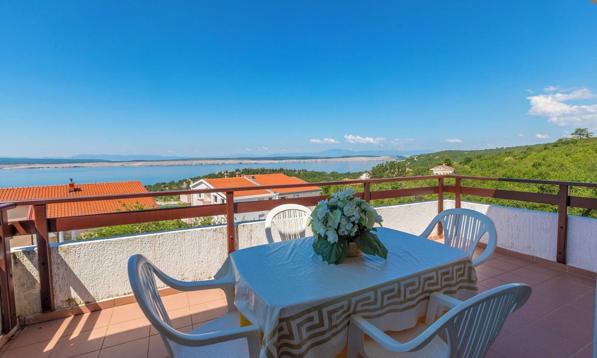 Klanfari Apartment | Holiday apartment First realms to the sea