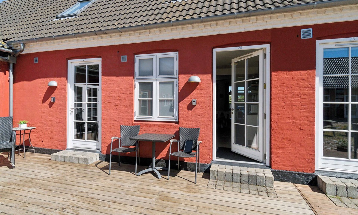 Akirkeby Apartment | Holiday apartment for 4 with shared pool