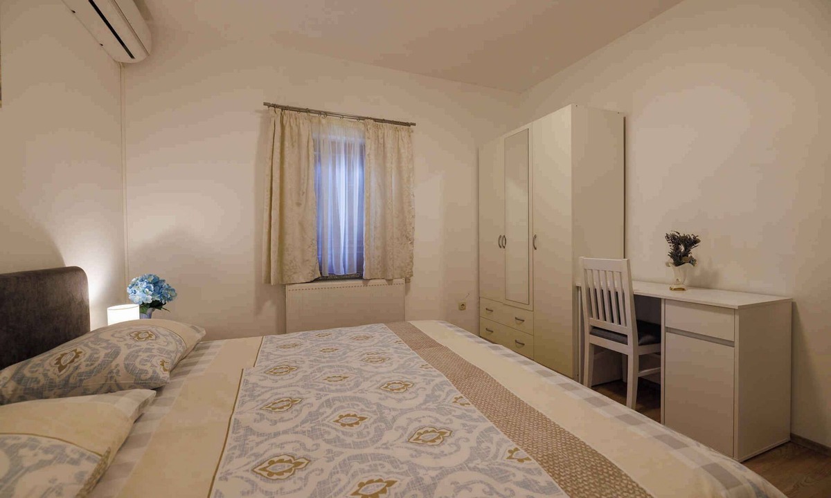 Nenadici Apartment | Holiday apartment in a quiet location