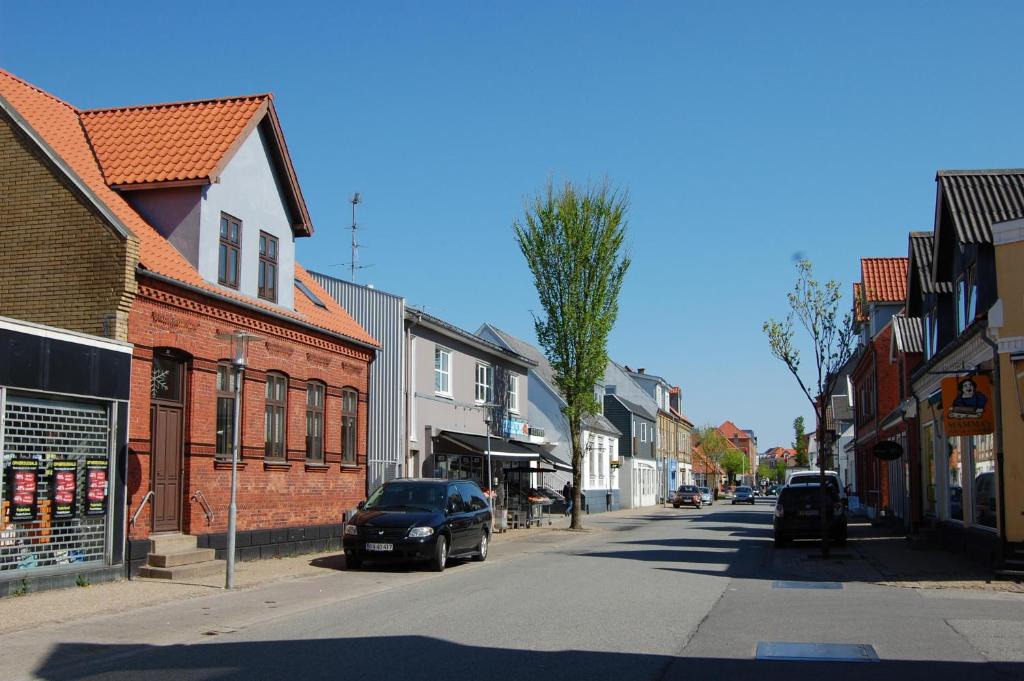 Frederikshavn House | Holiday Apartment in core area Frederikshavn 033923