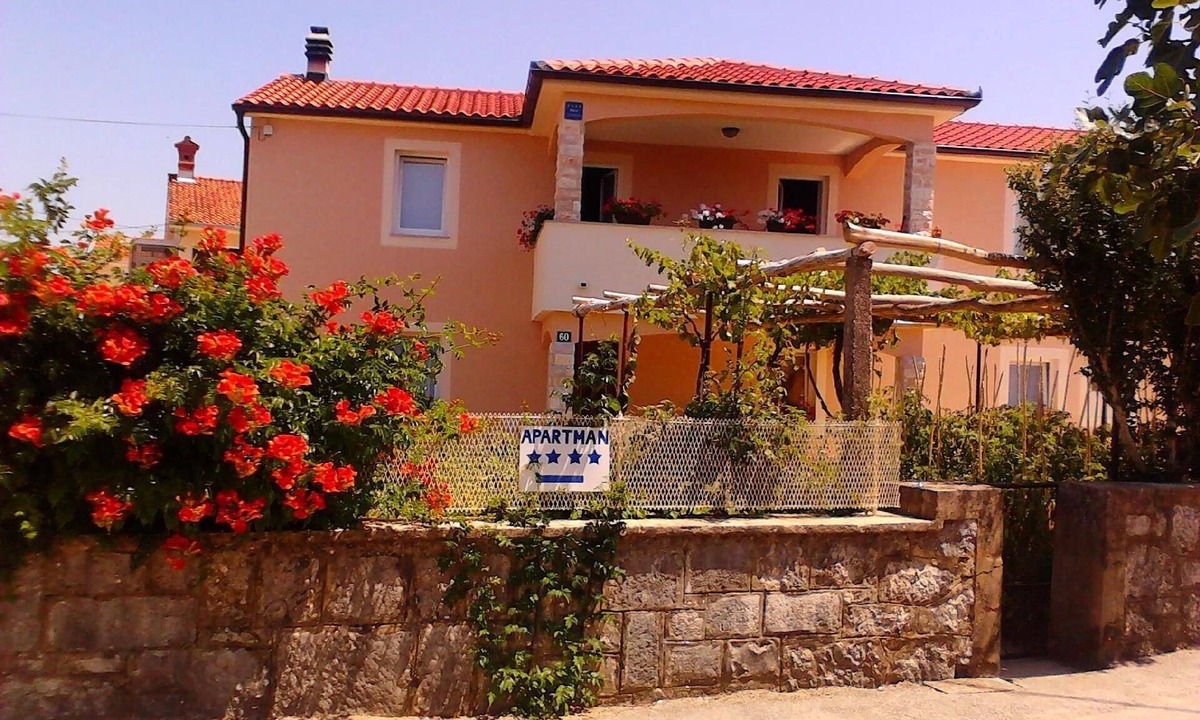 Gabonjin Apartment | Holiday Apartment in Gabonjin with Free Parking