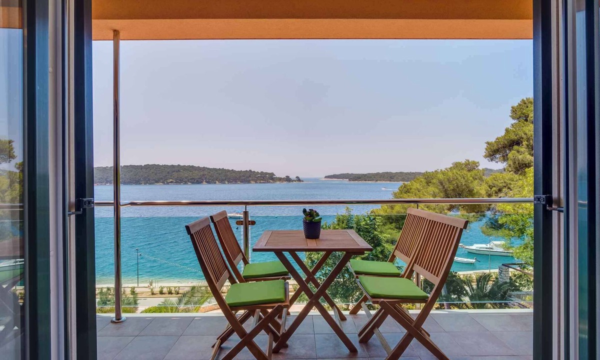 Cove Murtar Apartment | Holiday apartment mit Klimaanlage und Meerblick