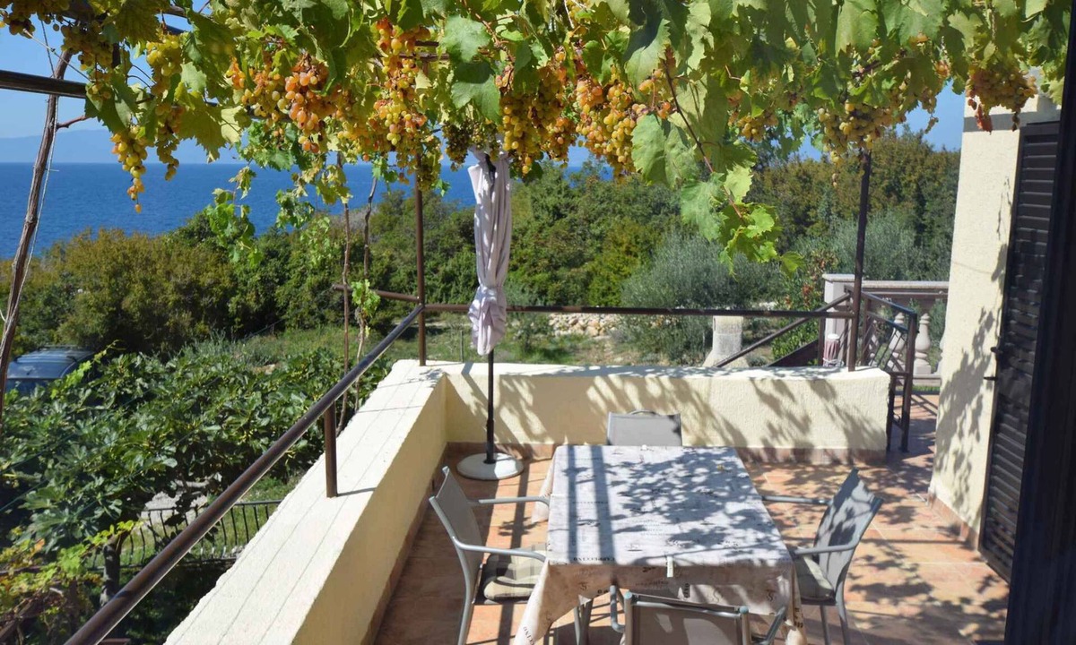 Omisalj Apartment | Holiday apartment mit Klimaanlage und Terrasse