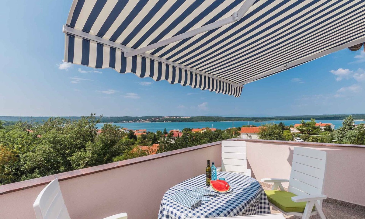 Klimno Apartment | Holiday apartment mit Klimaanlage und Meerblick