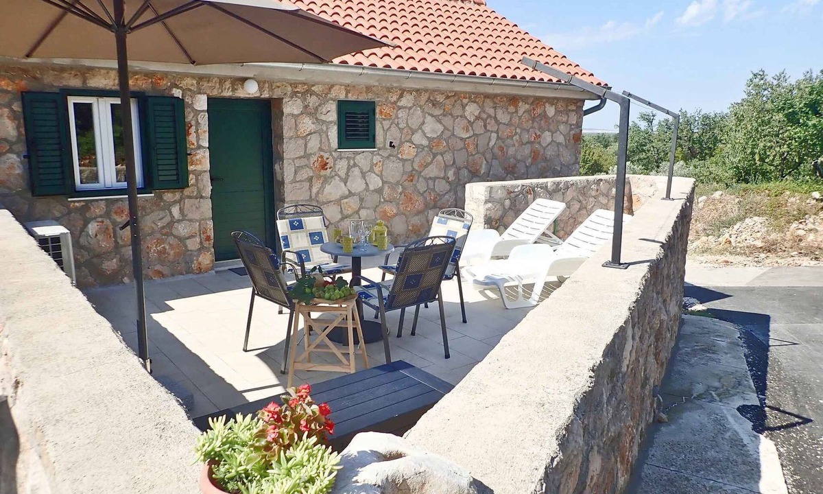 Seline Apartment | Holiday apartment mit Terrasse und WLAN