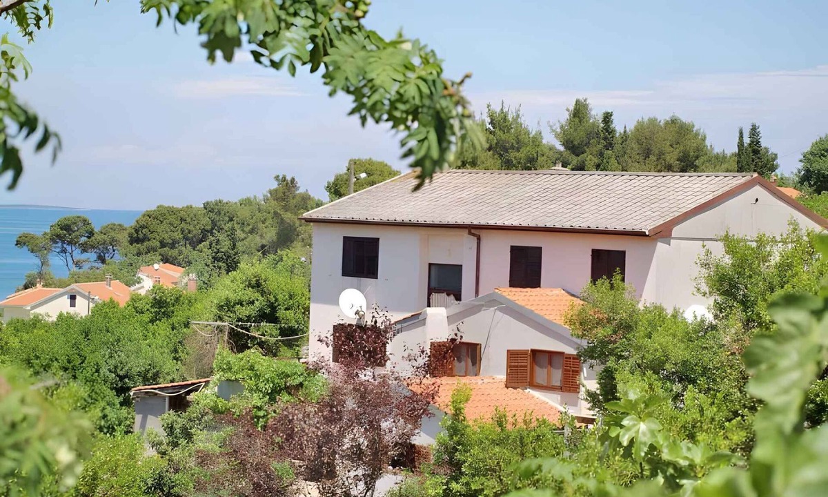 Veli Losinj Apartment | Holiday apartment with large terrace