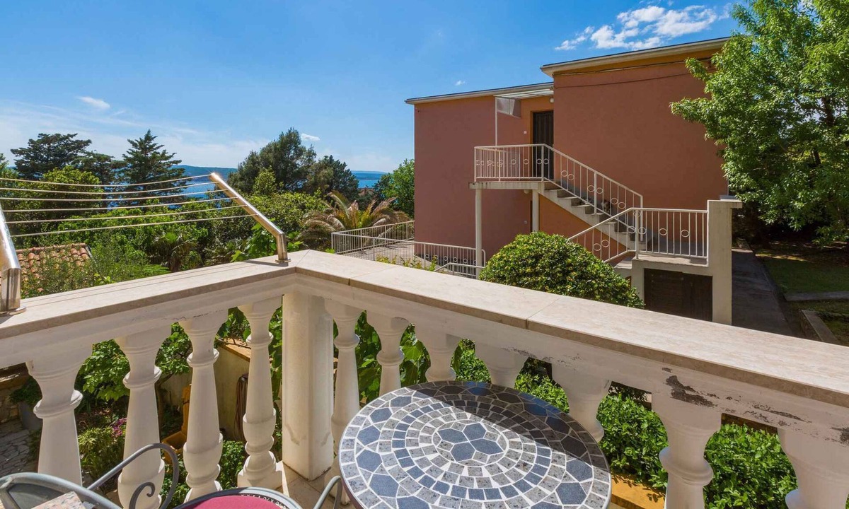 Crikvenica Apartment | Holiday apartment with balcony