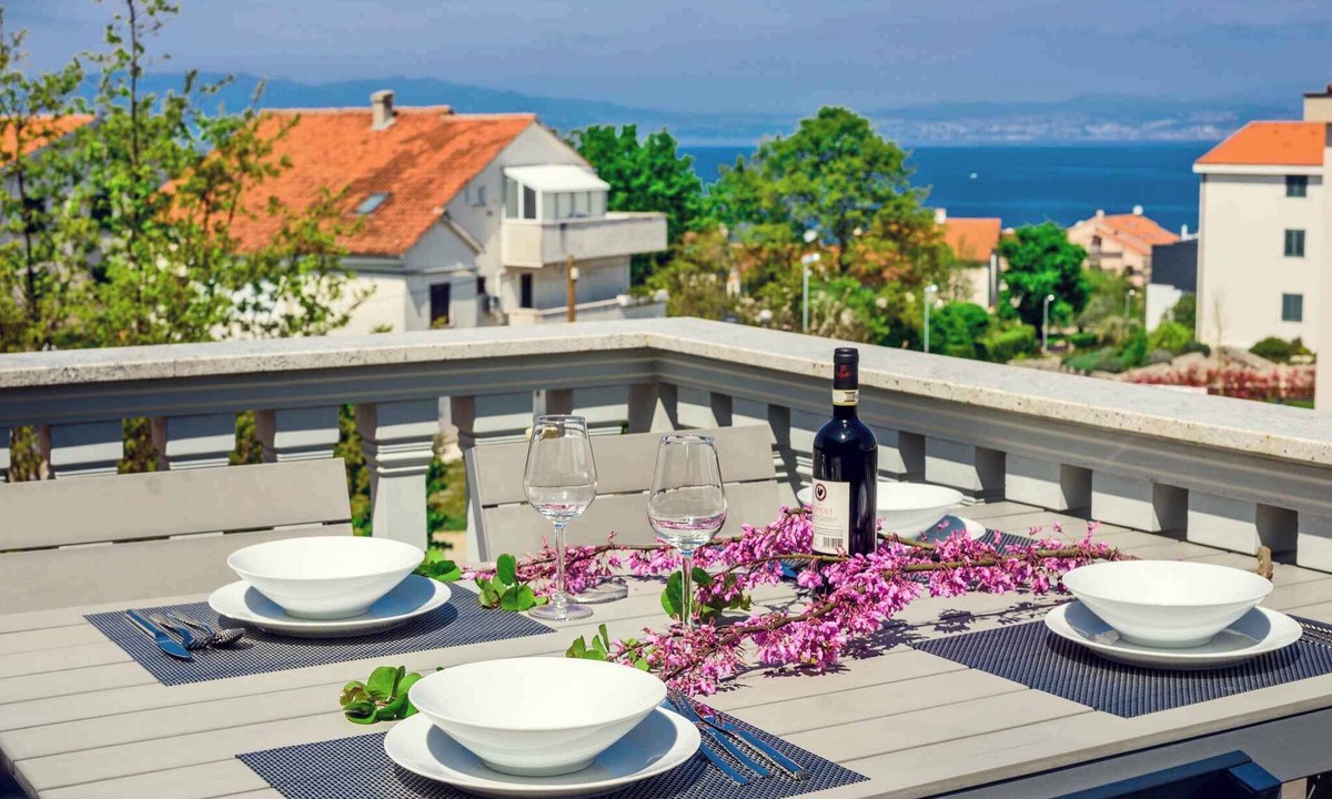 Vantacici Apartment | Holiday apartment with 2 terraces