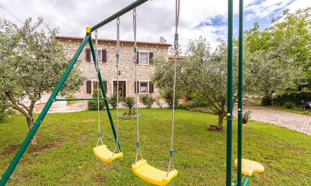 Pavicini Apartment | Holiday apartment with a beautiful covered balcony