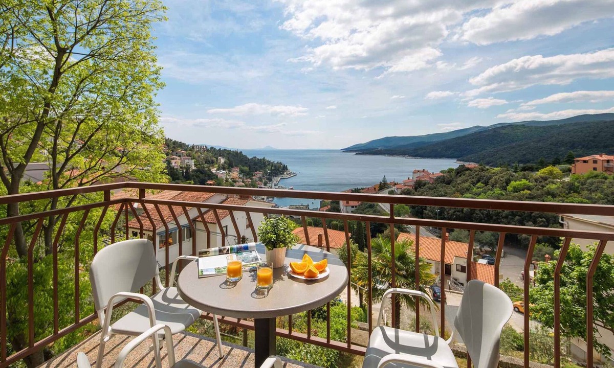 Rabac Apartment | Holiday apartment with air conditioning