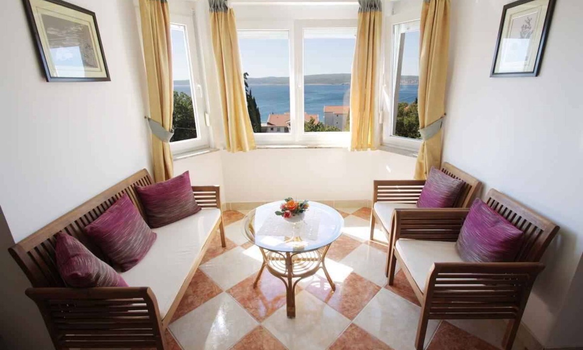 Selce Apartment | Holiday apartment with air conditioning and sea view