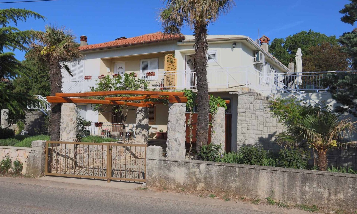Polje Apartment | Holiday apartment with air conditioning