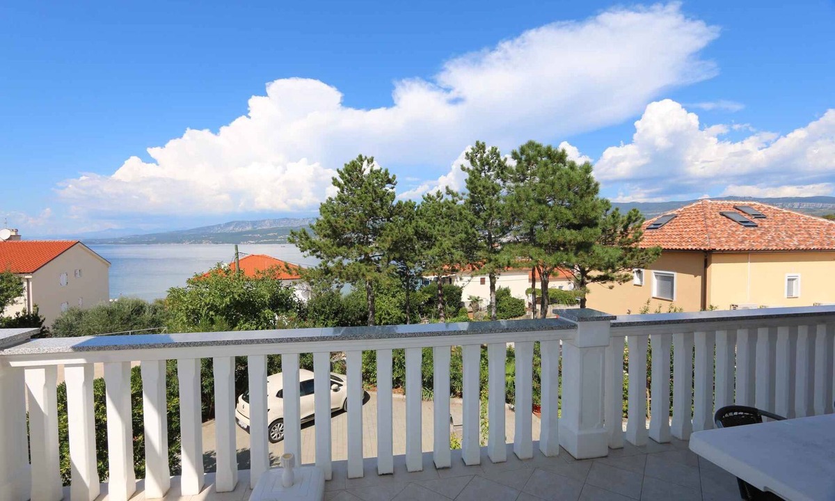 Silo Apartment | Holiday apartment with balcony and sea view