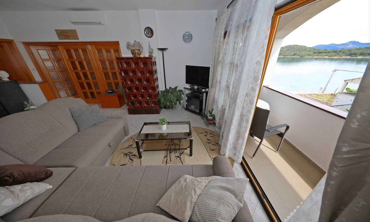 Knez Apartment | Holiday apartment with air conditioning