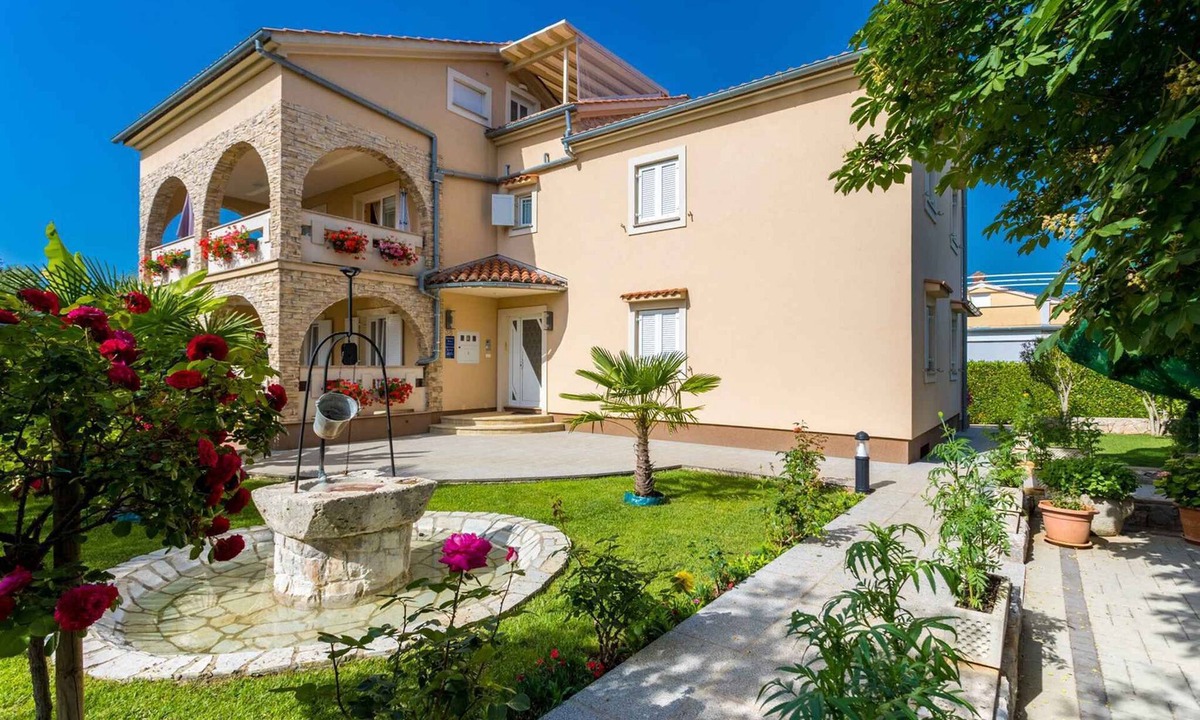 Sveti Anton Apartment | Holiday apartment with air conditioning and terrace