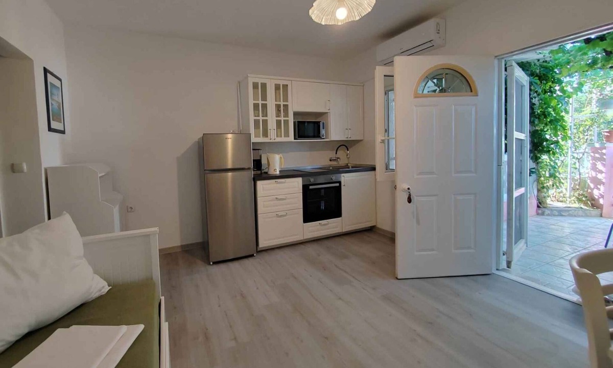 Povljana Apartment | Holiday apartment with satellite TV