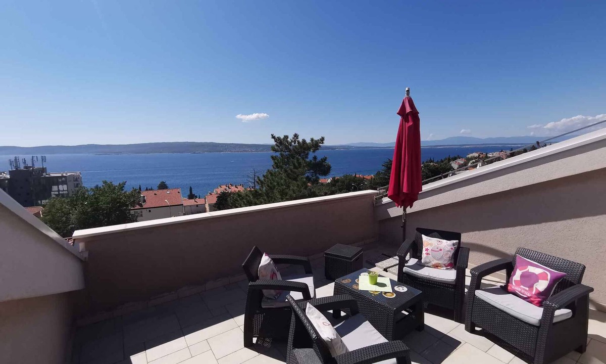 Selce Apartment | Holiday apartment with modern furniture and air conditioning