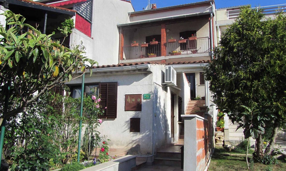 Vintijan Apartment | Holiday apartment with terrace